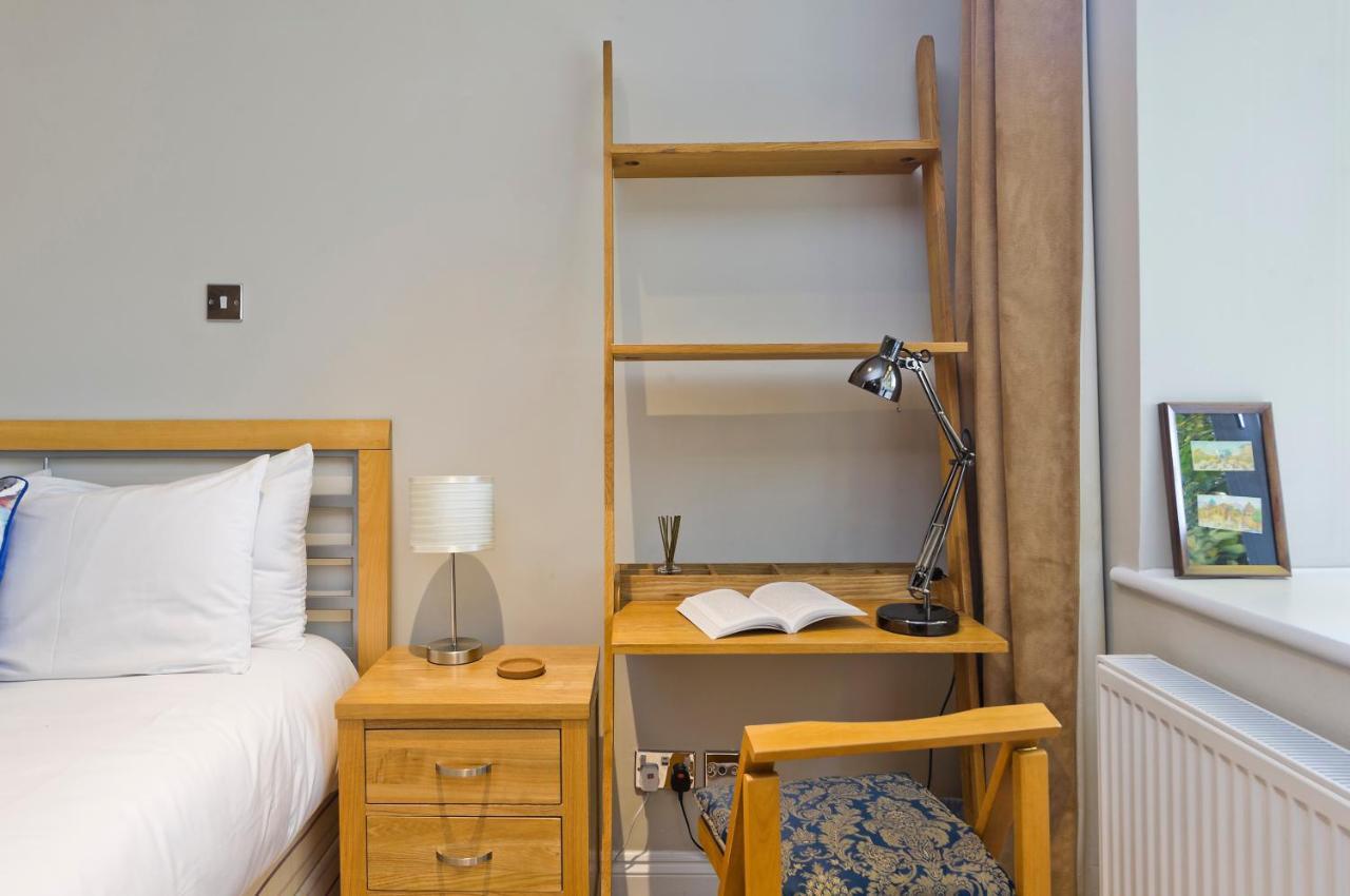 Delightful In Prime Location Near Hampstead Heath By Underthedoormat Appartement Londen