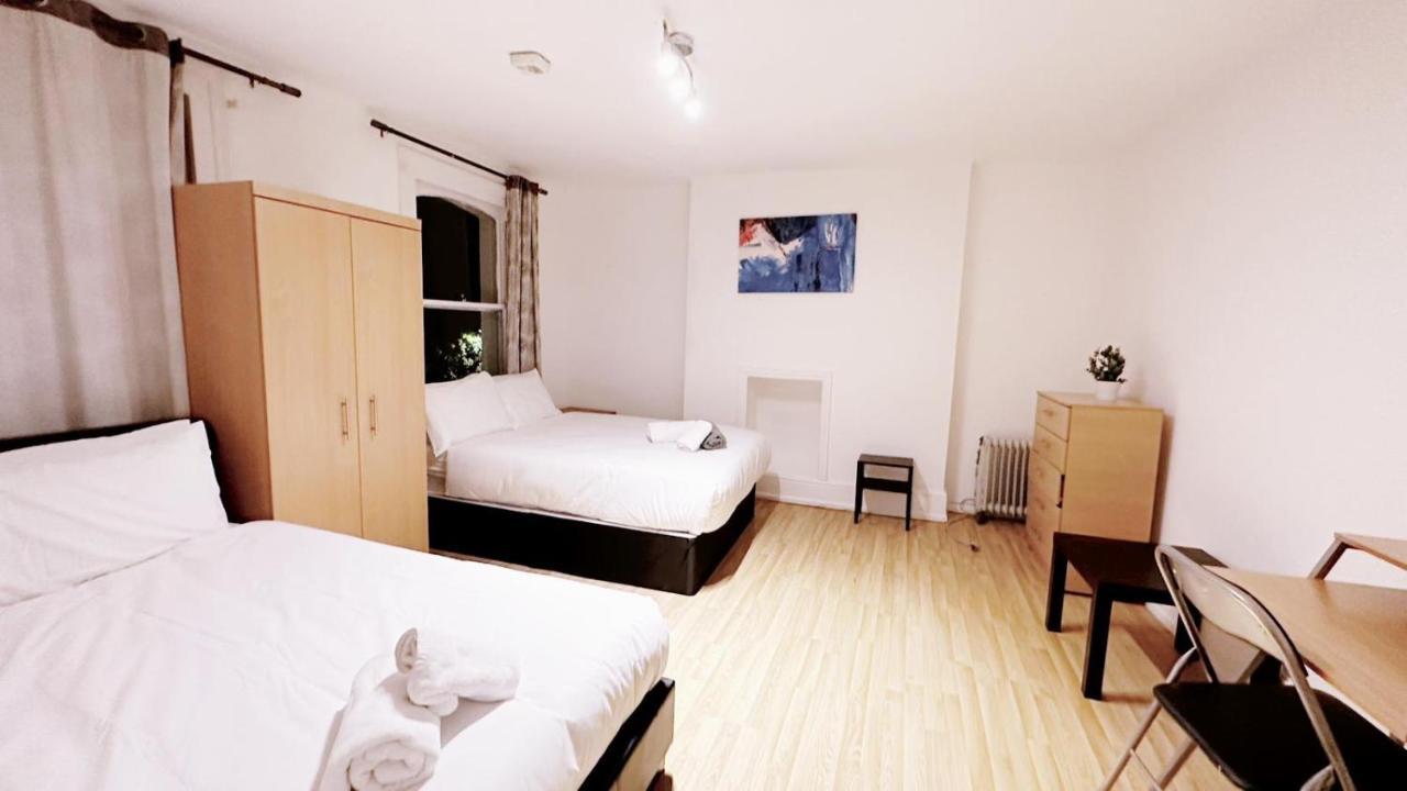 Madia Pad - By Chaps Apartamento *