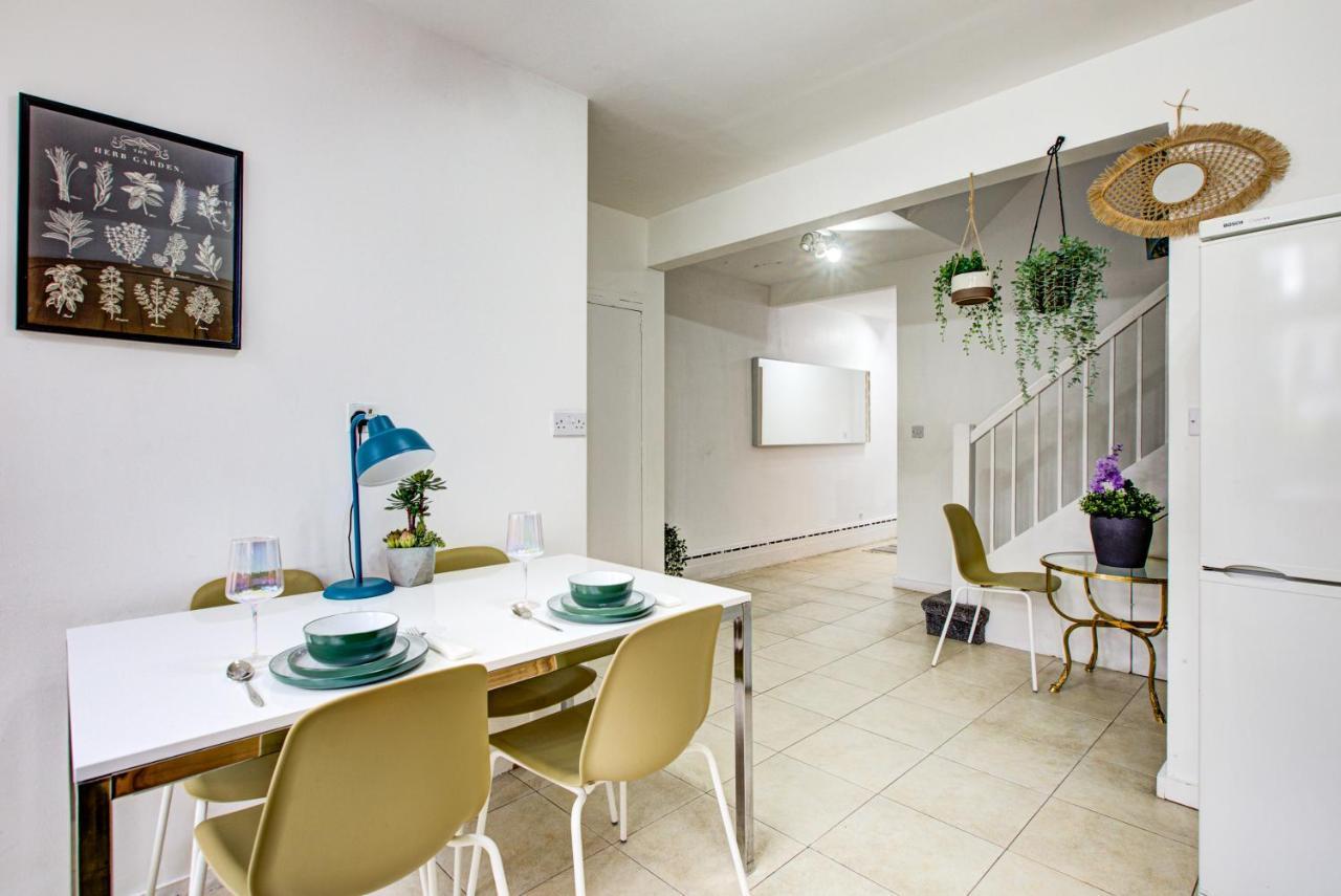 Gorgeous 4 Bedrooms, 5-baths House In Near Edgware Road, Oxford Street, Hyde Park Apartamento