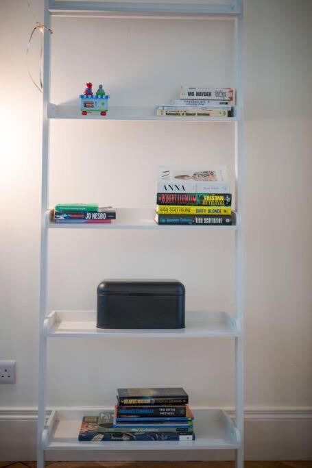 Beautiful Hampstead Rh6 Apartment *