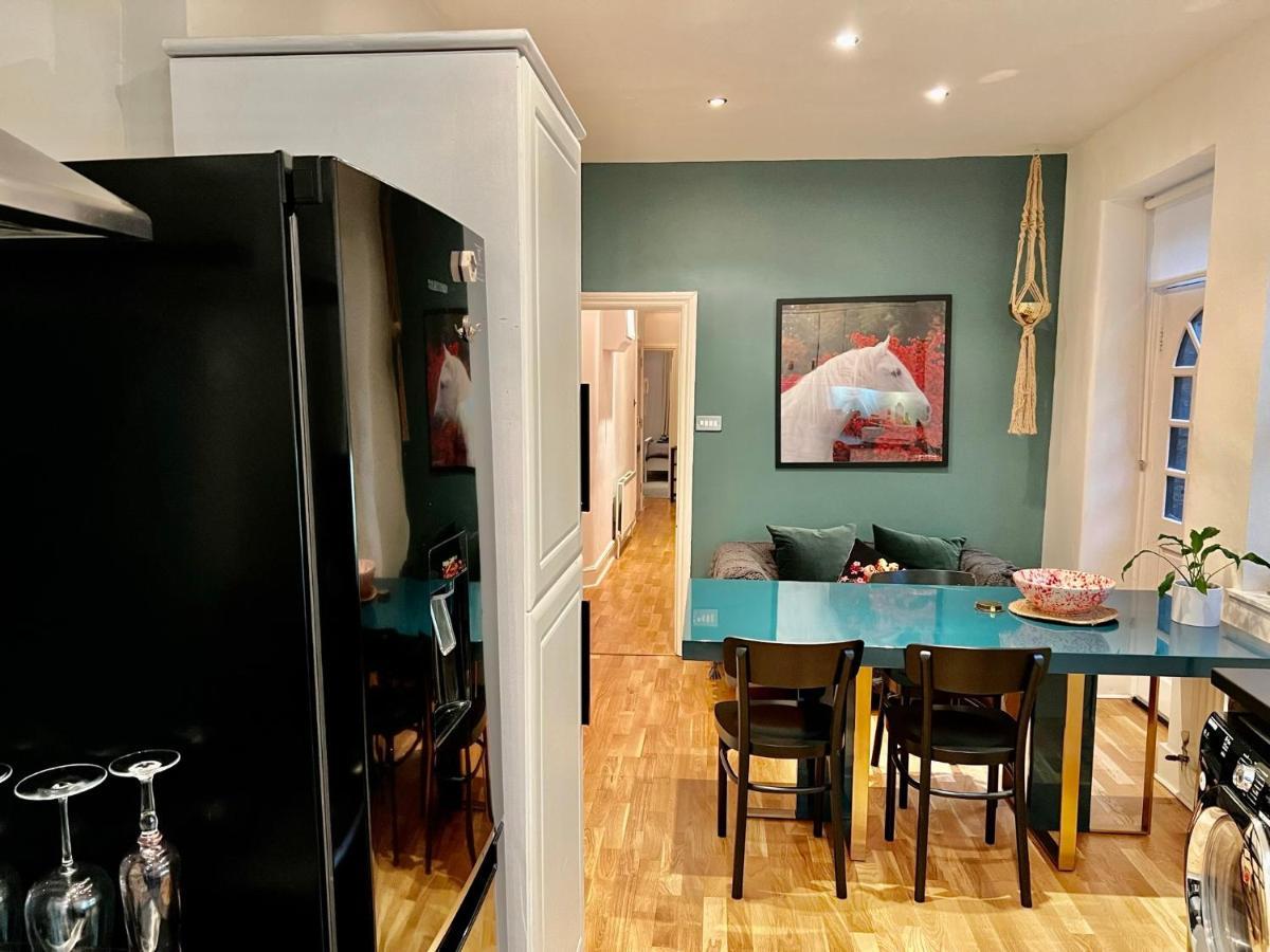 Spacious Flat With Huge Patio In Central Apartment *