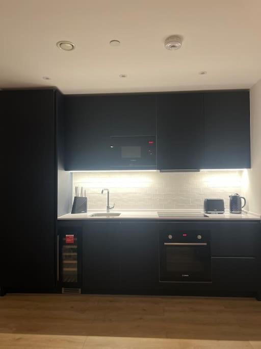 Luxurious High Spec 1 Bedroom Apartment