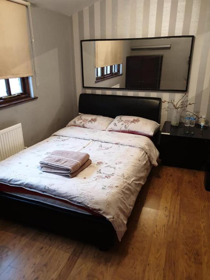 Master Near Heathrow Privatunterkunft London