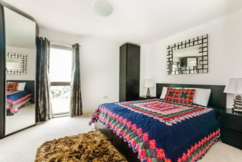 Luxury 2 Bedroom In With Free Parking Londen