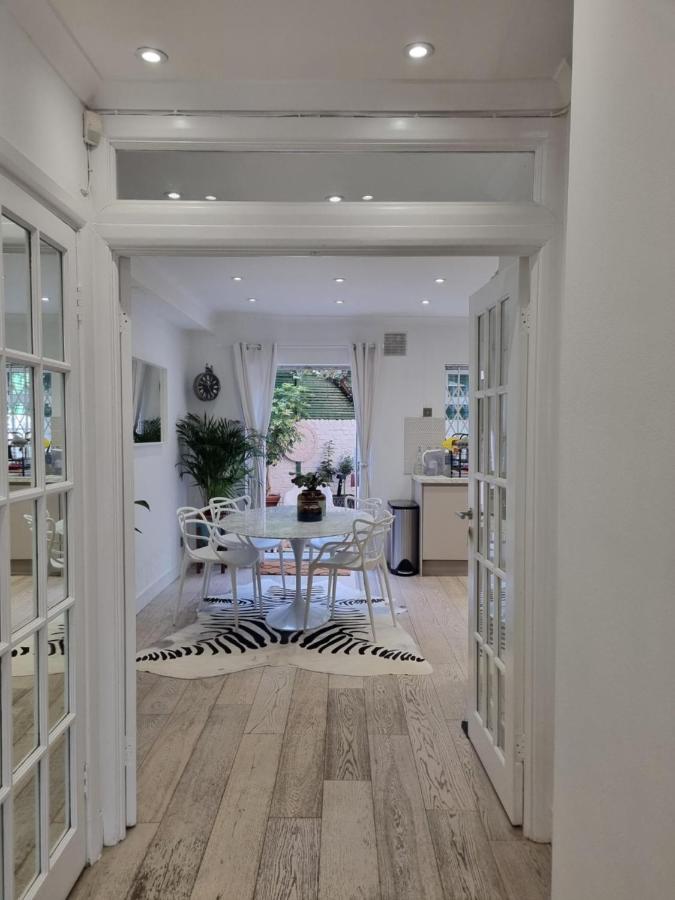 Live Like A Celebrity On Millionaire's Row Privatunterkunft