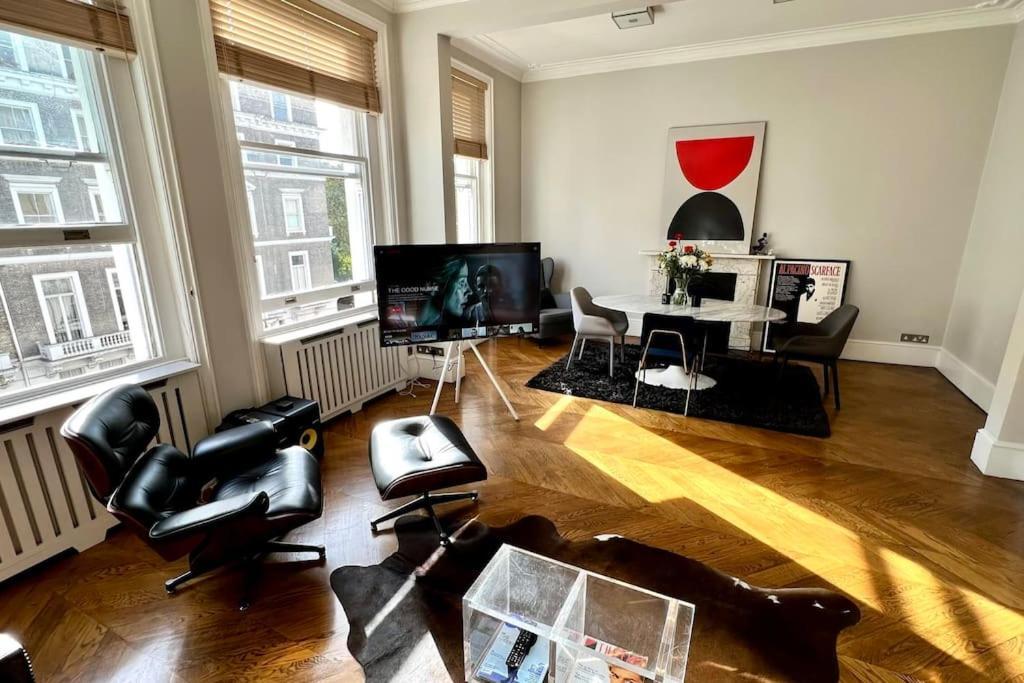 Bond Style In South Kensington *