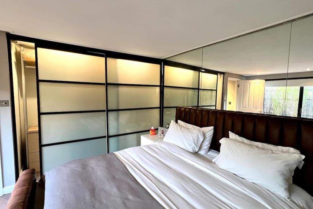 Apartment Bond Style In South Kensington
