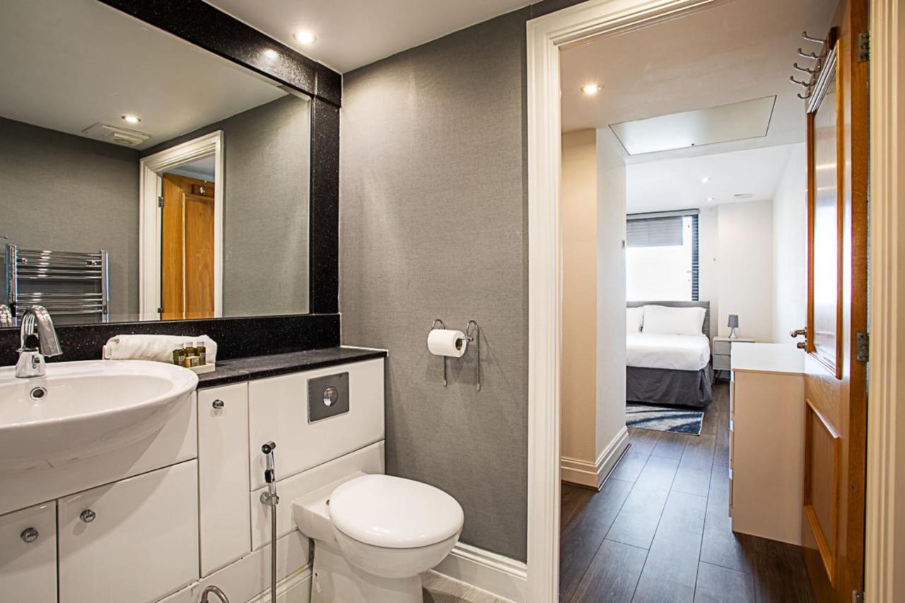 Convenient Urban Pad In Paddington Londen