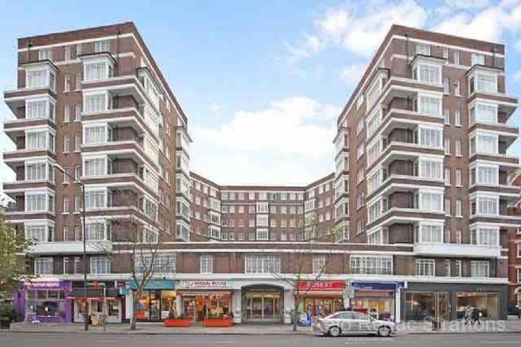 King-sized Studio, 6th Floor + Lift, Regent's Park * London