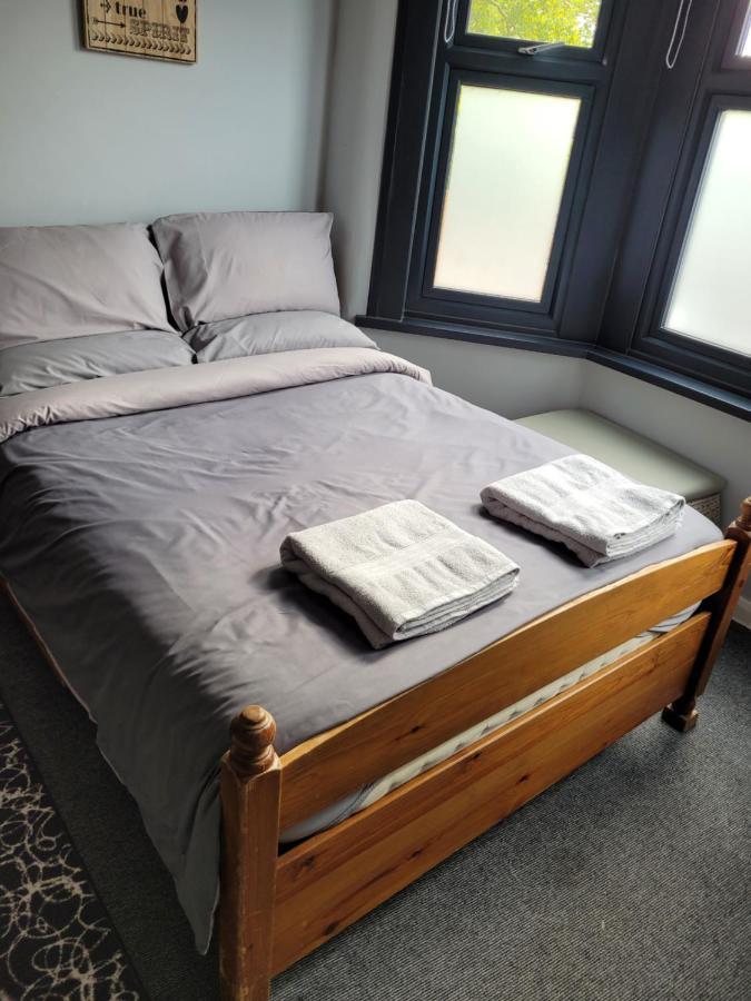 Arsenal And Tottenham Double Bedroom Accommodatie bij particulieren *