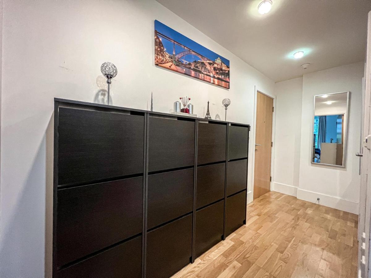 Luxury 2 Bedroom Flat 2 Bathrooms *