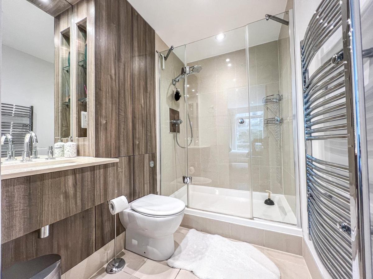 Luxury 2 Bedroom Flat 2 Bathrooms