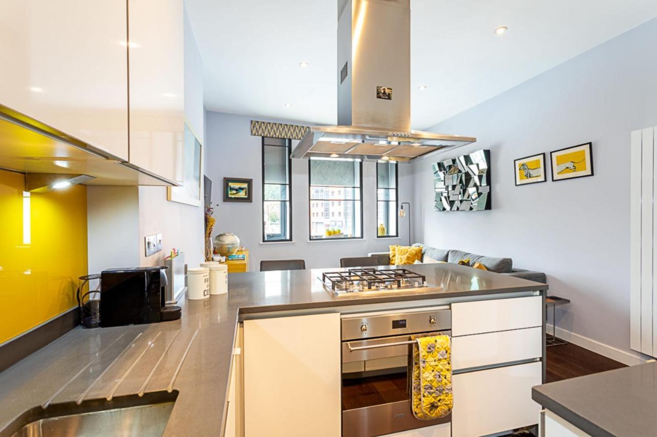 Apartment Exmouth Market London