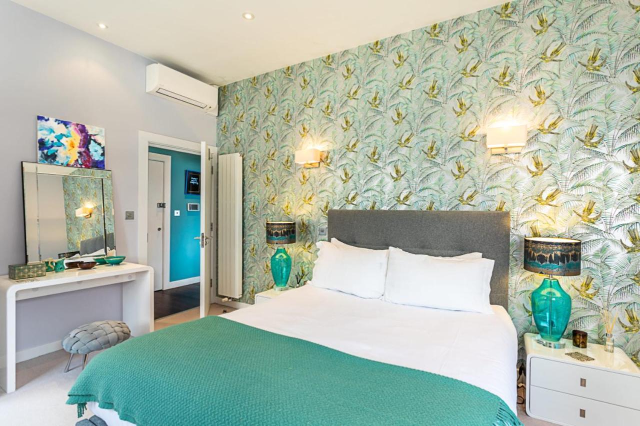 Apartment Exmouth Market London