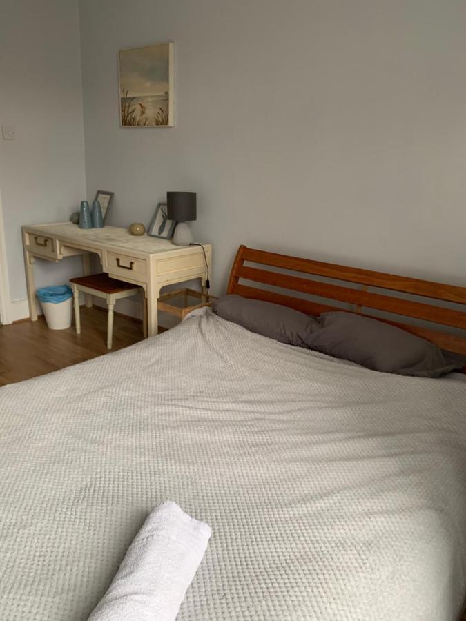 Cosy 6 Bedroom House Holiday home London
