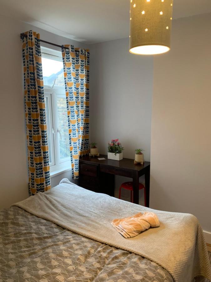Holiday home Cosy 6 Bedroom House *