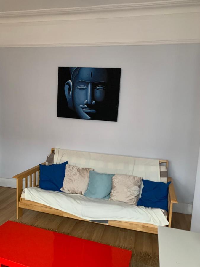 Cosy 6 Bedroom House Holiday home London