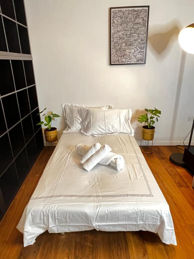 Luxury 2 Bed Flat 2 Min From Station Nearby Other 4 Stations Londen