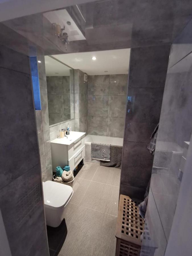 Entire 1-bed In Haringey * London