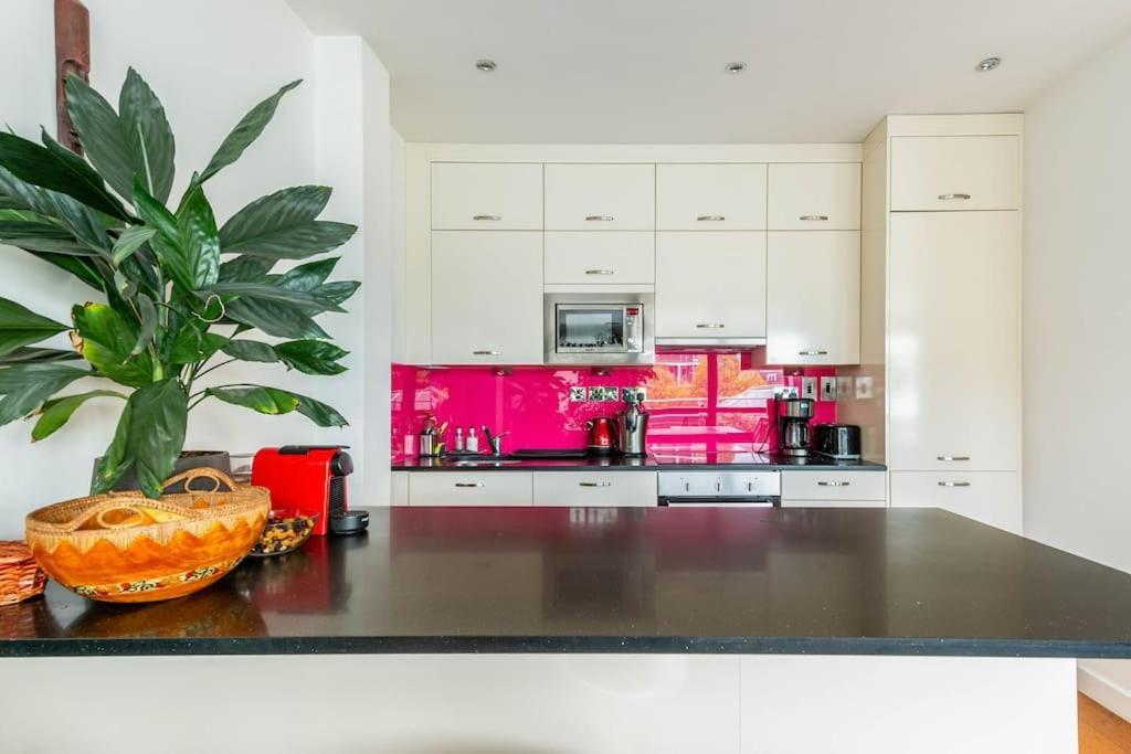 Luxurious Flat Sunny, Quiet, Design, Lift, Balcony Appartement