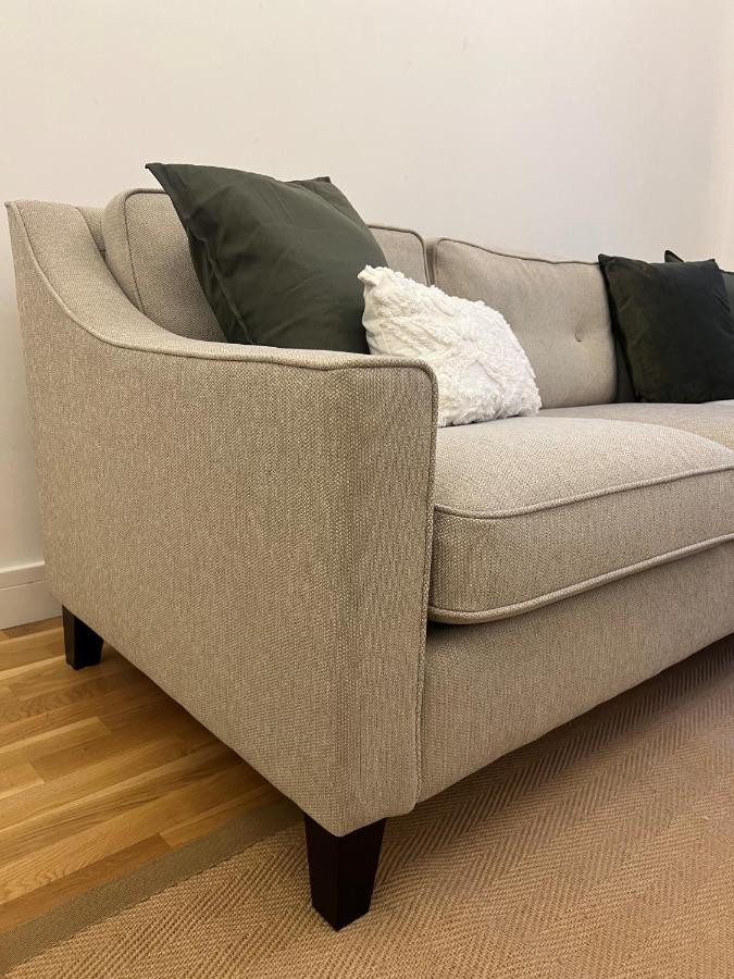 Crownage Court Apartment London