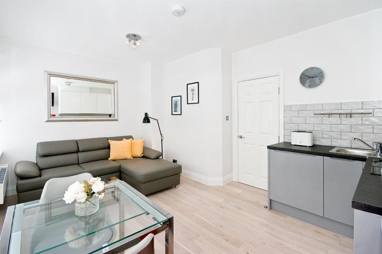 F2 Greek Street By Living Ferienhaus London