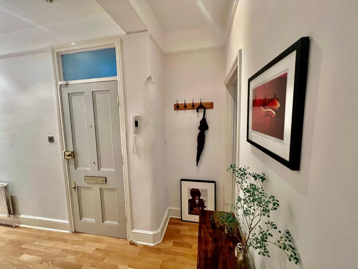 Spacious Flat With Huge Patio In Central London