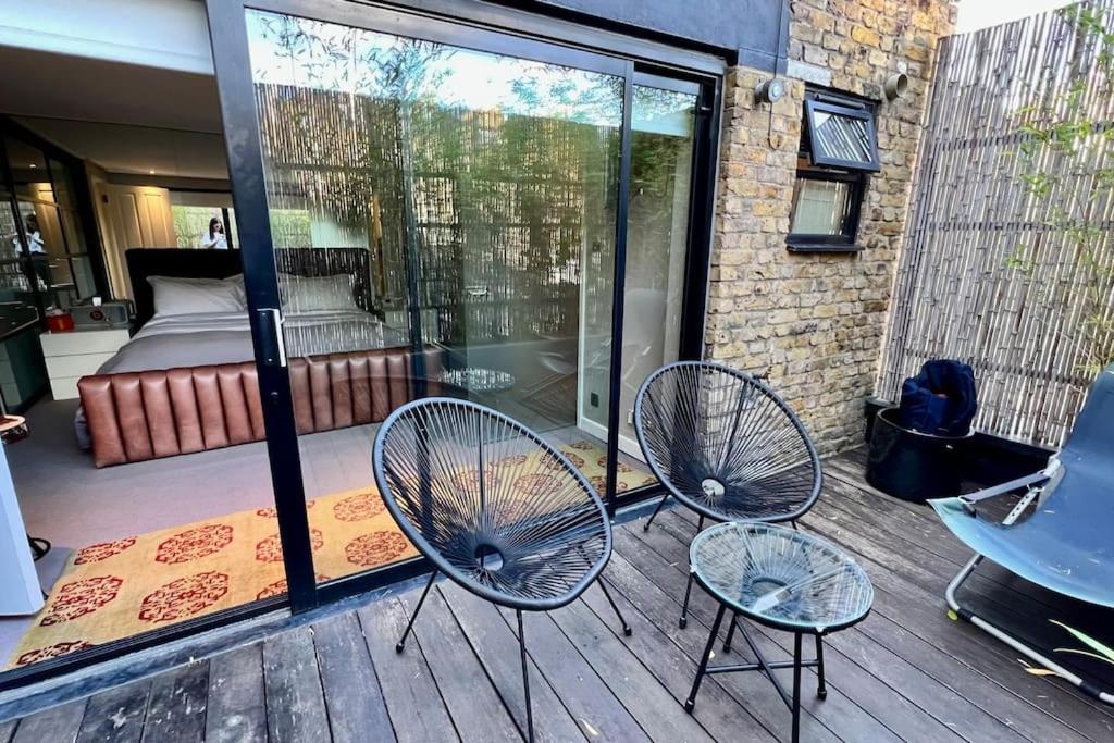 Bond Style In South Kensington