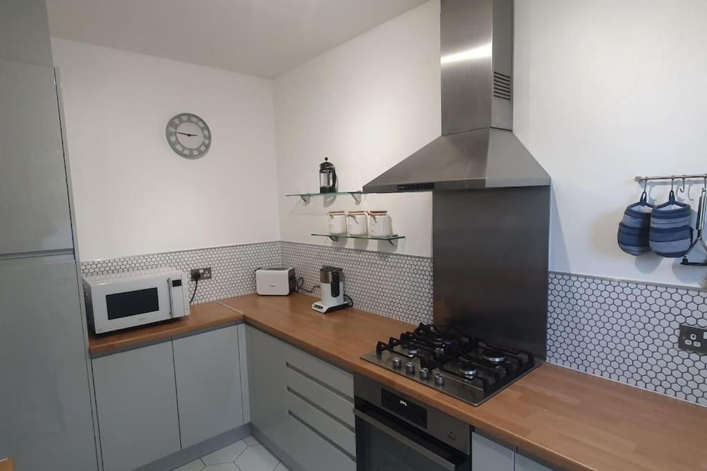 Charming Flat Near Shoreditch Apartment London