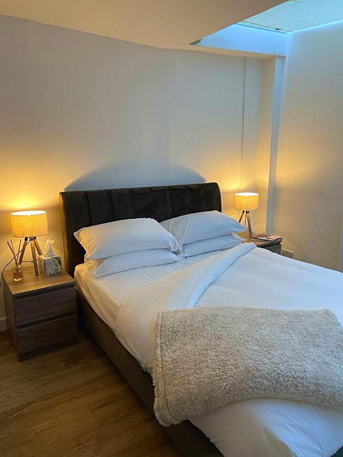 Modern In Popular South Kensington Location * Londen