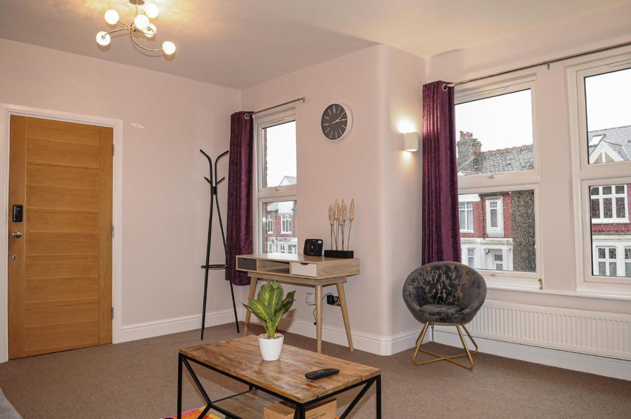 Luxury 5 Star - Parking, Garden, Nr Greater Metro Stations Appartement *