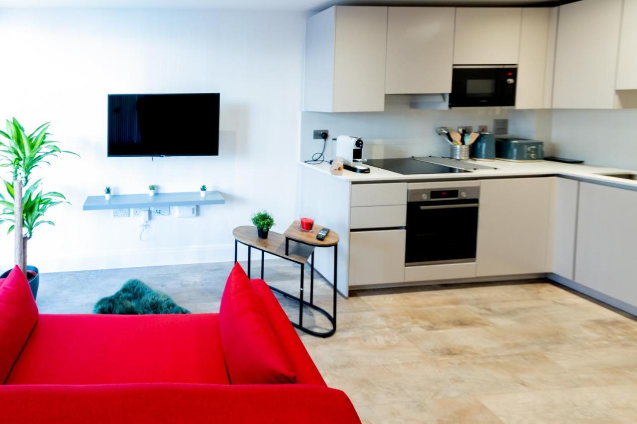 Luxury 2 Bedrooms - 2 Bathrooms - F5 London