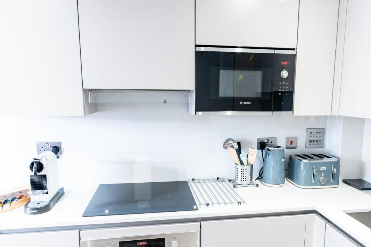 Luxury 2 Bedrooms - 2 Bathrooms - F5 London