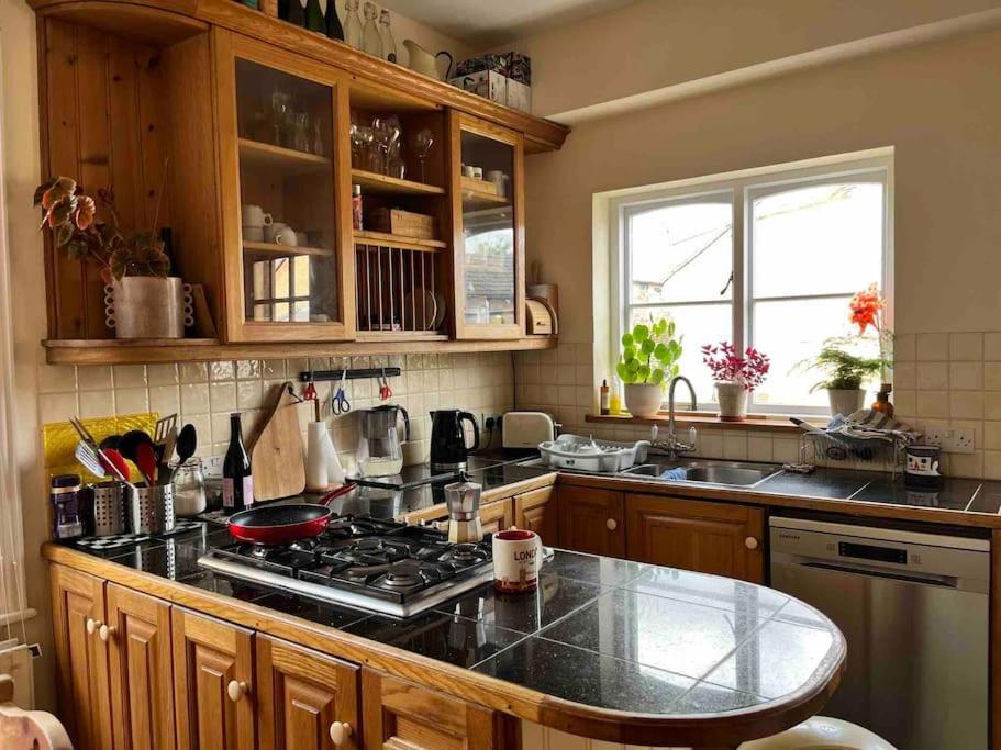 Cb53 Tower Bridge Townhouse 2 Bathrooms & Free Parking * Londres
