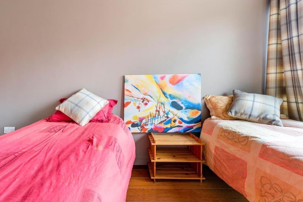Luxurious Flat Sunny, Quiet, Design, Lift, Balcony * Londen