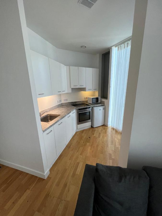 Studios, And Private Bedrooms With Shared Kitchen At Chapter Kings Cross In Apartamento Londres