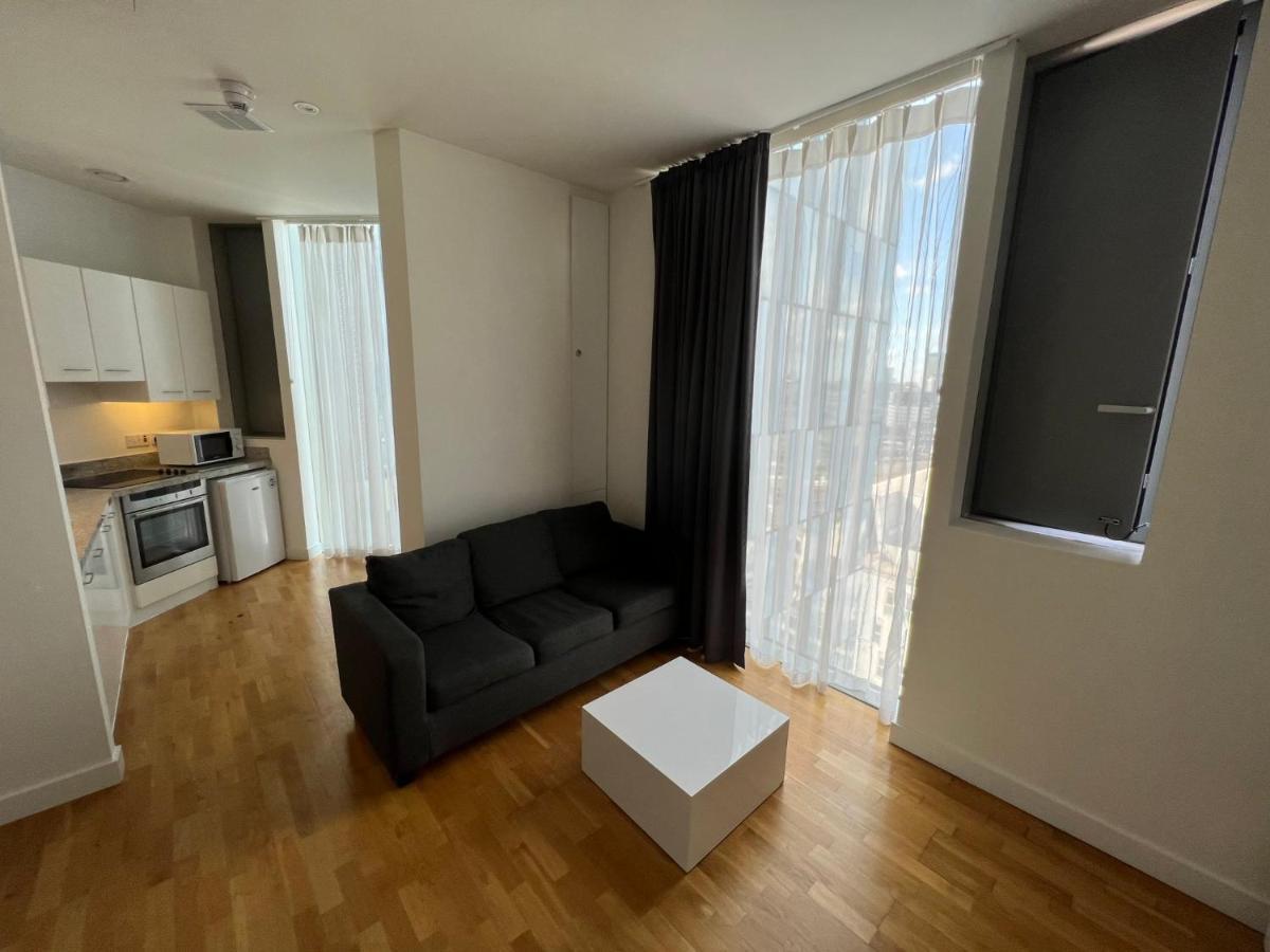 Studios, And Private Bedrooms With Shared Kitchen At Chapter Kings Cross In Apartamento Londres
