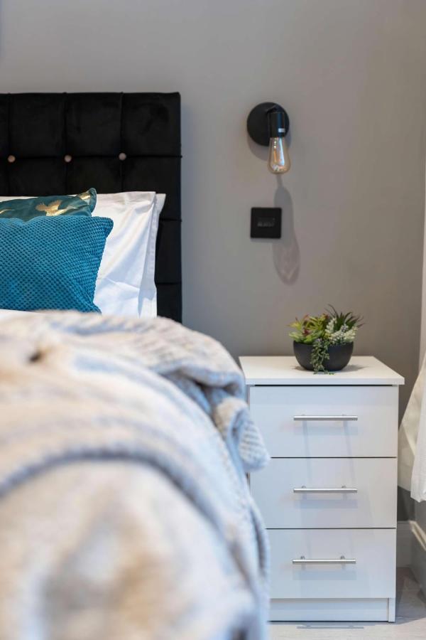 Appartement Stunning 3 Bed 3 Bath Townhouse Londen