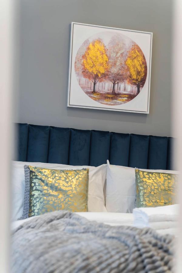 Stunning 3 Bed 3 Bath Townhouse Appartement