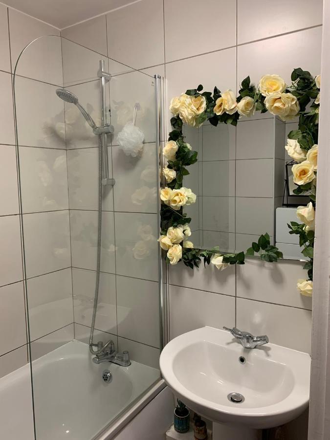 Garden Beautiful Cozy Flat , Recent Decorated. Londen