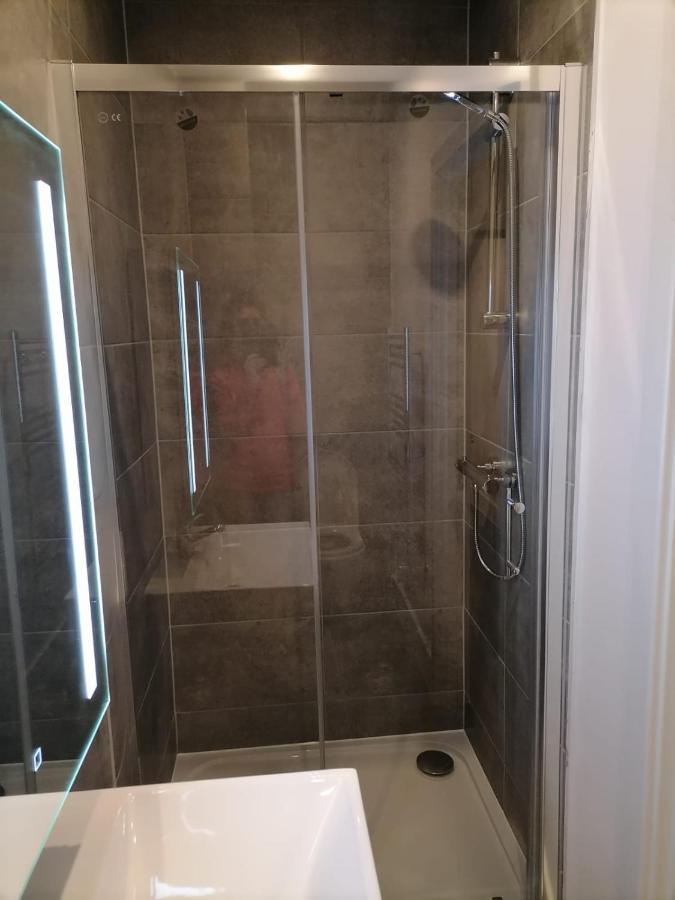Stunning By Nine Elms Station Guest house London