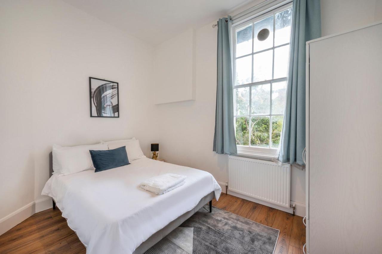 Apartment Spacious Two Bedroom By Zoo *