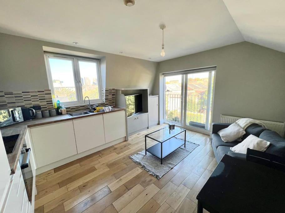 Appartement Lovely Two Bed Flat