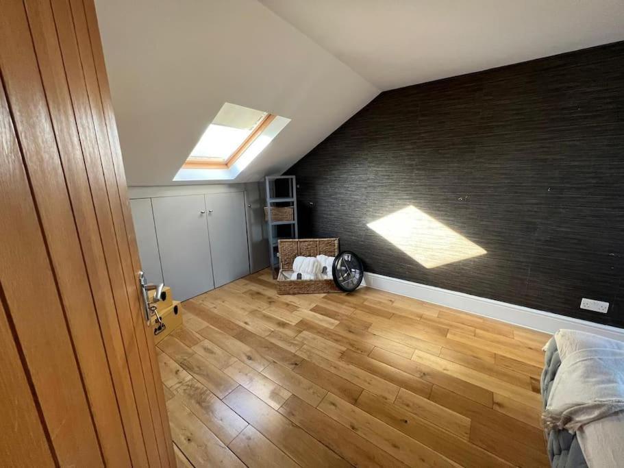 Lovely Two Bed Flat Appartement Londen
