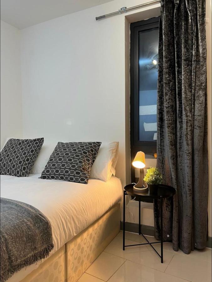 Apartment New Build 5 Bedroom In Hackney. Central London