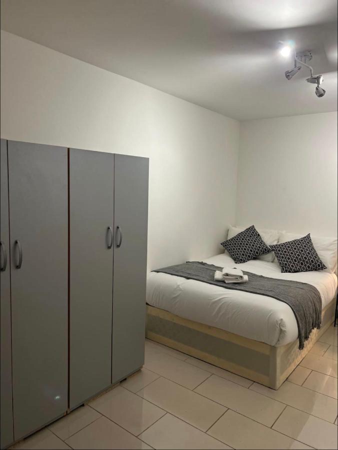 Apartment New Build 5 Bedroom In Hackney. Central London
