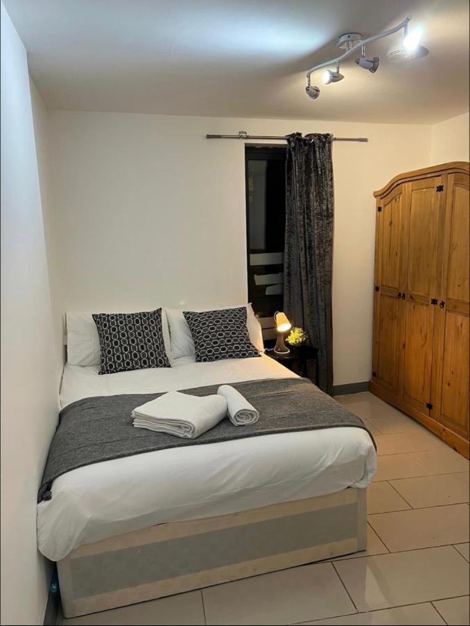Apartment New Build 5 Bedroom In Hackney. Central London