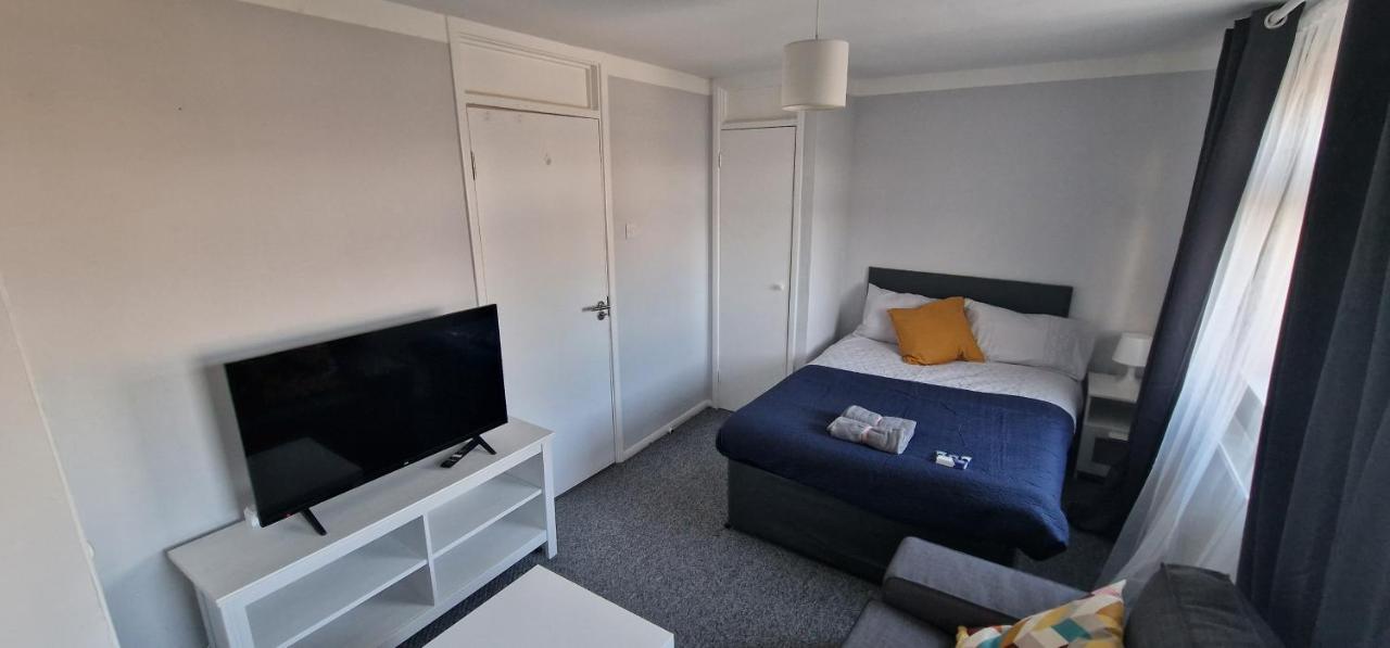 Cade Castle - Tulse Hill * London