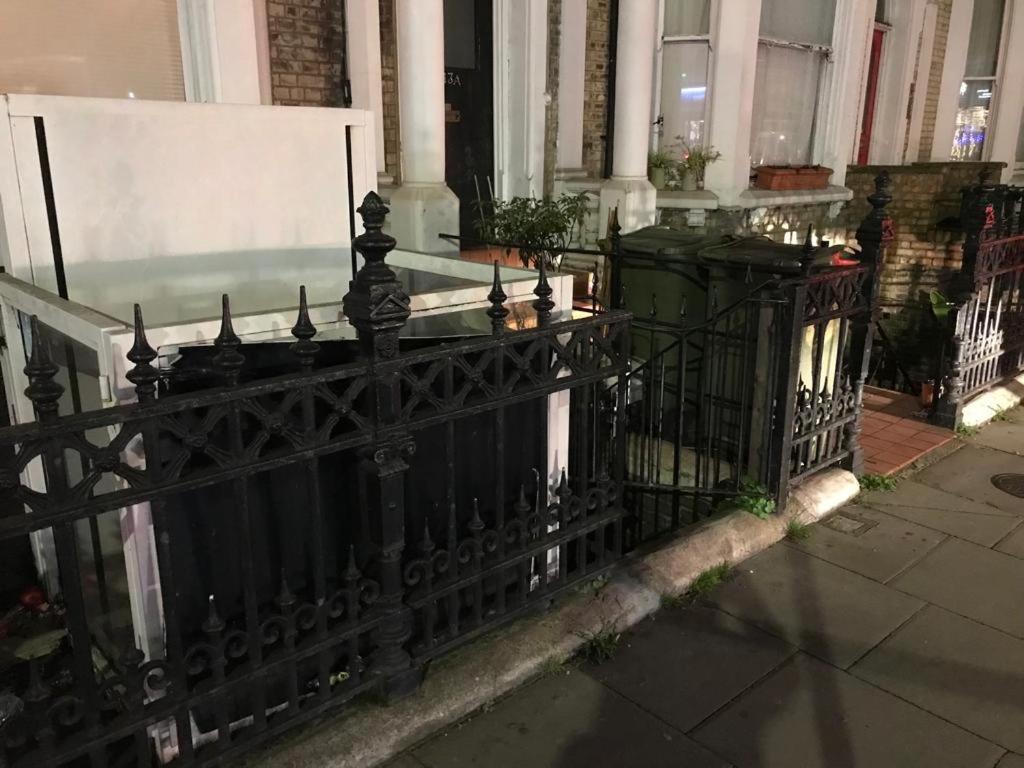 West Kensington 3 Bedroom Apartment