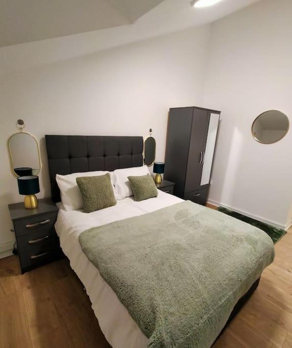 Impeccable 2-bed House Appartement *